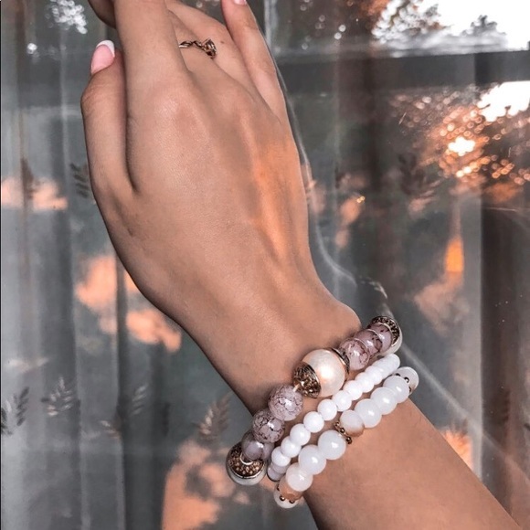 SALE ❗️ Set Tassel Bracelet - Picture 3 of 7